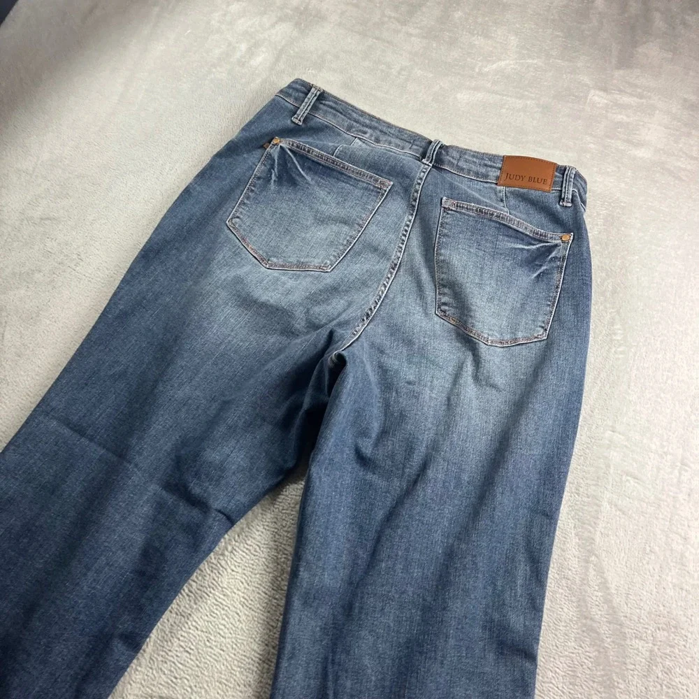 Judy Blue Straight Fit Jeans Medium Wash High Rise Denim JB88596-MD-CO 14W